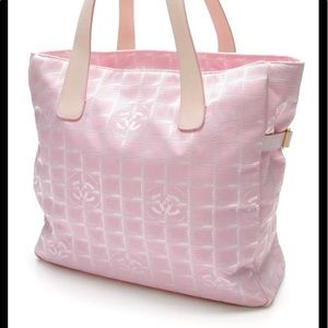 Authentic CHANEL Travel Ligne Tote✨HP✨